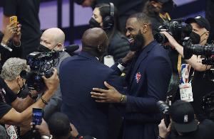 韋德：喬丹是我看過最偉大的球員 而詹姆斯是我見過最偉大的球員