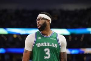 剩3年1.7537億~名記：若濃眉被交易 預(yù)計(jì)他和團(tuán)隊(duì)將尋求提前續(xù)約